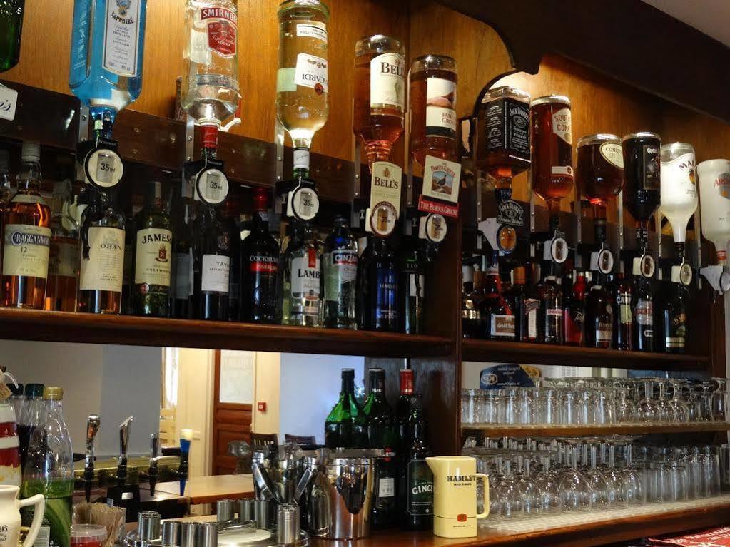 The Red Lion Hotel Oakford Eksteriør billede