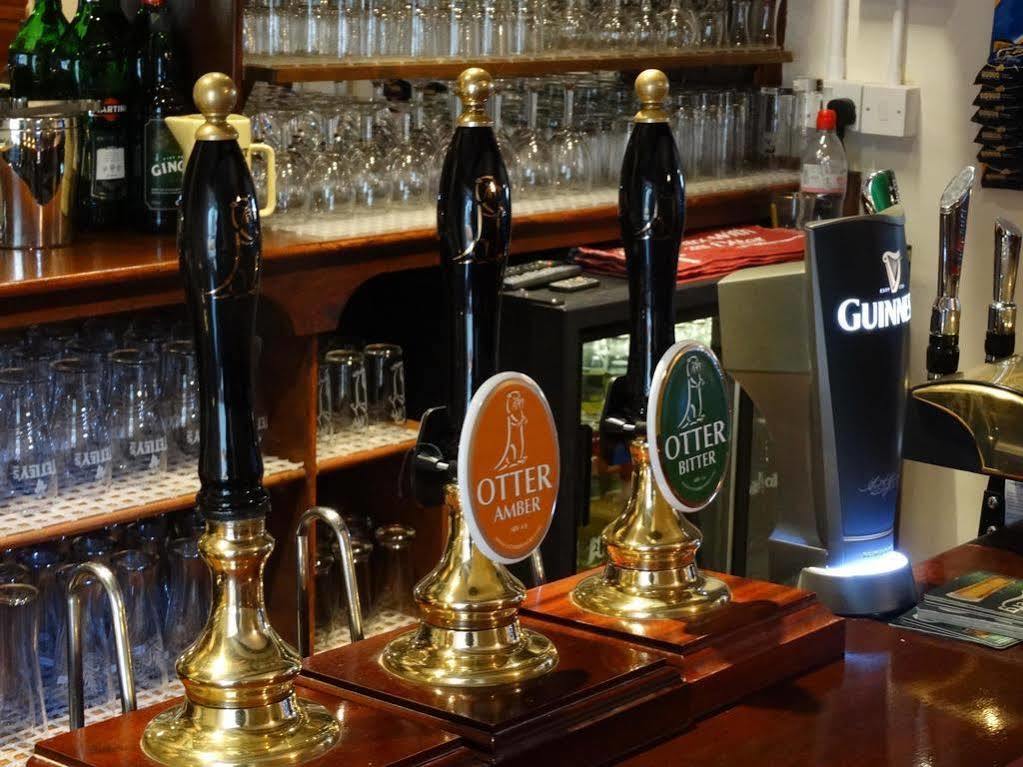 The Red Lion Hotel Oakford Eksteriør billede